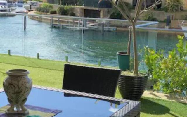 Sandpiper Island Tranquil Waterfront Views & Jetty