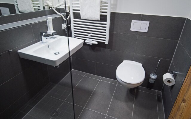 Alb Inn – Hotel & Apartments
