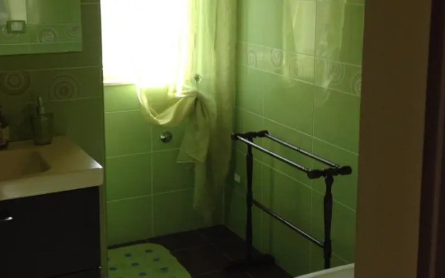 Beaches and blue sea to Syracuse