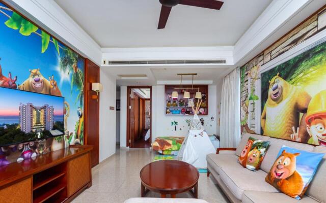 Sanya Seacube Holiday Hotel