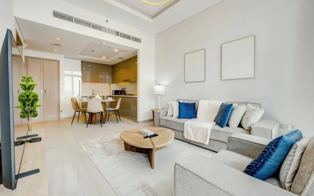 Farhad Azizi Residences - Al Jaddaf