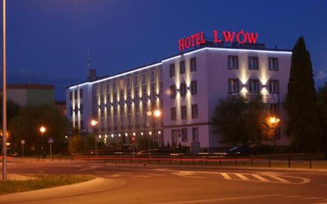 Hotel I Restauracja Lwów