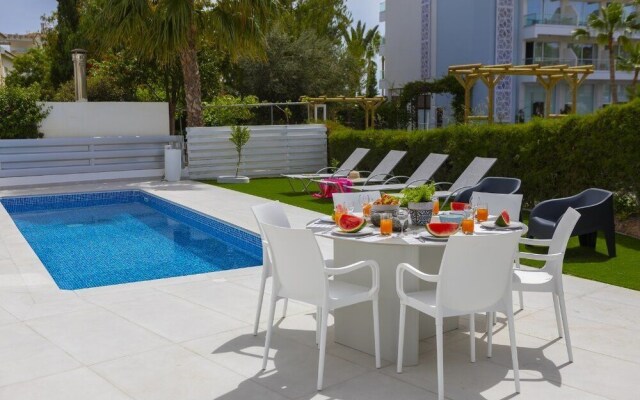 Protaras Villa Piera By The Sea