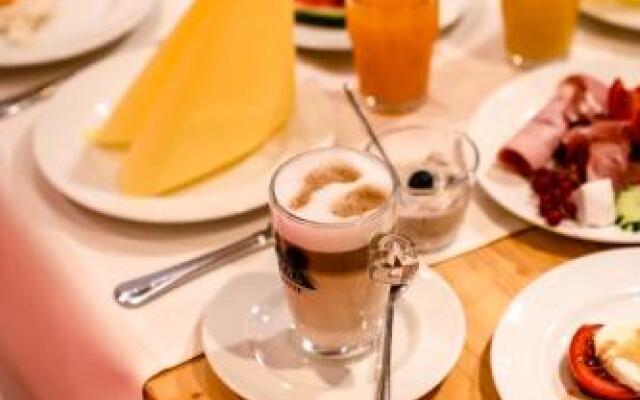 Hotel am Congress Centrum