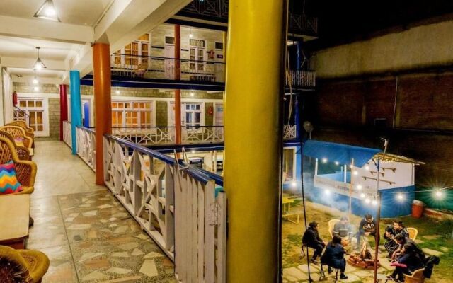 goSTOPS Manali - Hostel