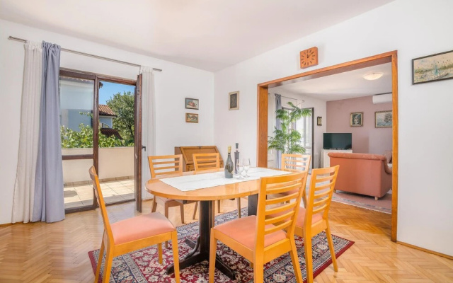 Stunning Home in Malinska With Wifi and 2 Bedrooms