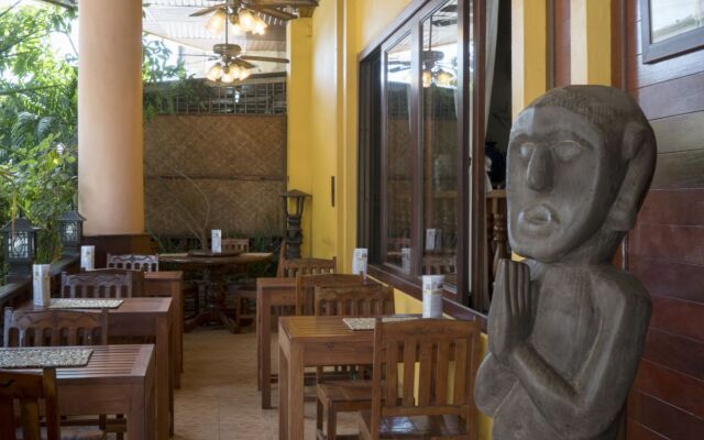 Pakse Hotel & Restaurant