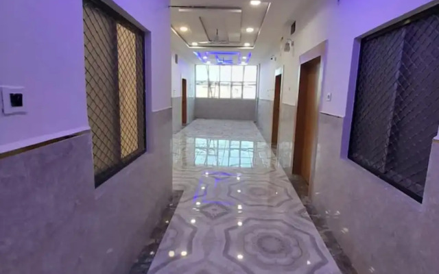 Goroomgo Nirmala Palace Ayodhya