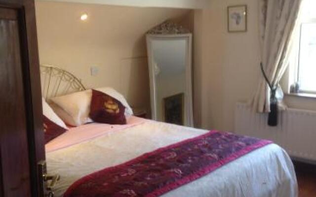 Valentia House