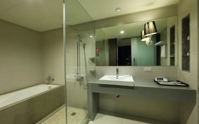 Urban Hotel33