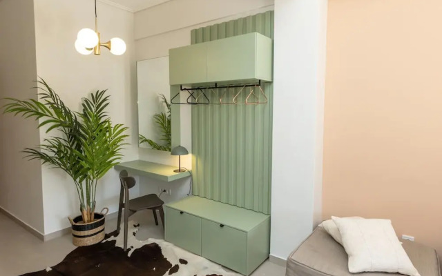 Urban Apartment in Egaleo