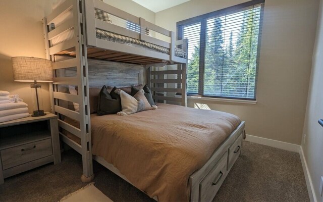 Altitude #36 2 Bedroom Condo