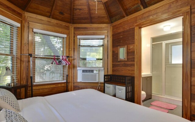 First Breath by Avantstay Close to Old Town w/ Pool Month Long Stays Only