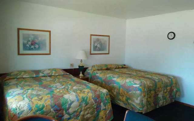 Spinning Wheel Motel