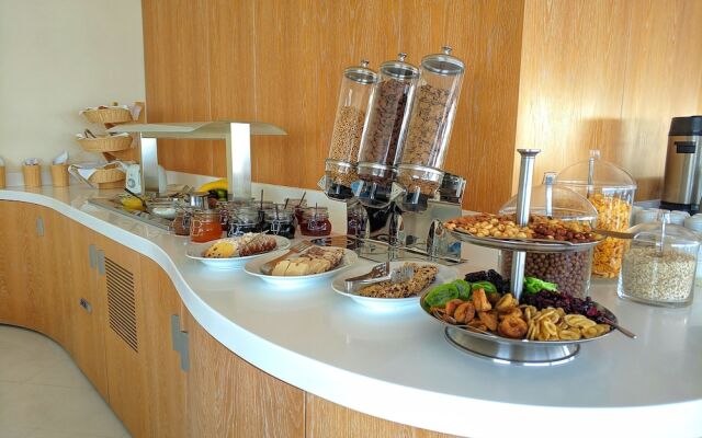 Aegean Blue Beach Hotel