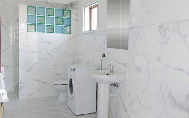 1120 Villa Meneguina-zafiro