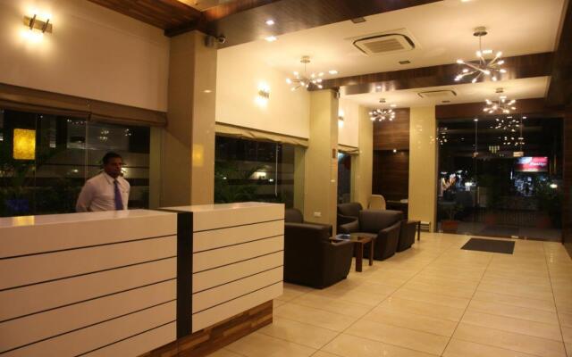 Le Grande Residency