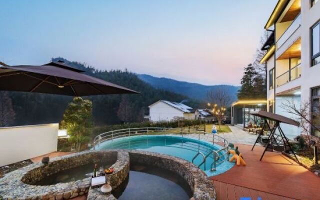 Yunshang Grassland·Shanshengyishe·180° Mountain View Wild Luxury Private Soup