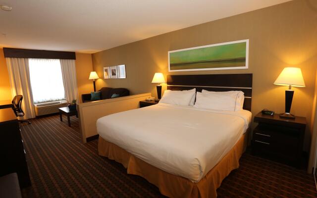 Holiday Inn Express And Suites - Vernon by IHG