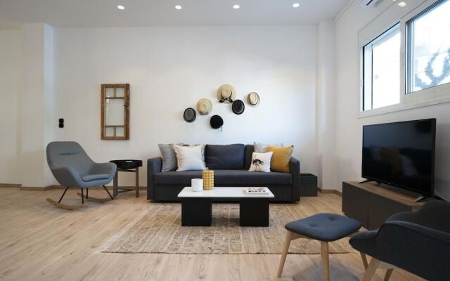 Modern 2bed 2bath Loft in Acropolis area