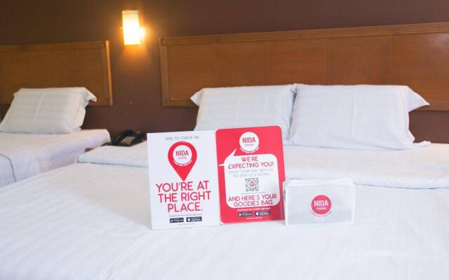 沙阿朗姆色帕度恩加尔尼达酒店- 斯里慕达凯富酒店(Nida Rooms Shah Alam Sepadu Unggul at Comfort Hotel Sri Muda)