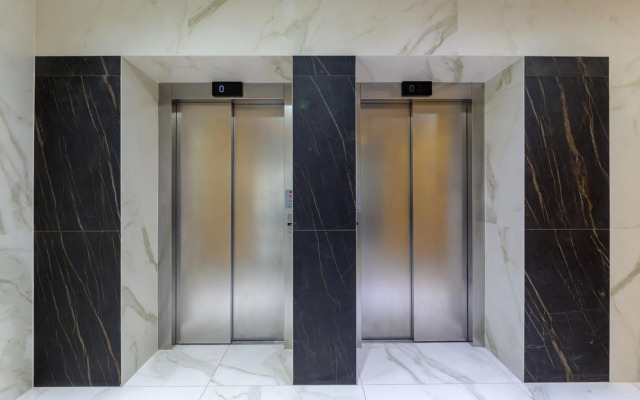 BpR CHIC White Home with Terrace & A/C & Garage