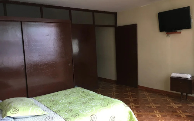 Hotel Manila Plaza