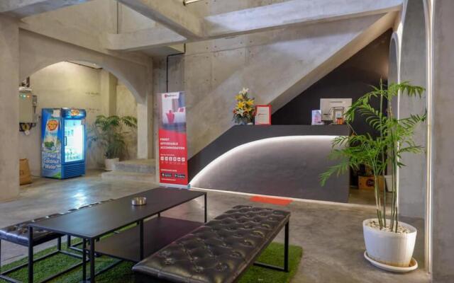 RedDoorz Plus near Kawasan Sam Poo Kong Semarang