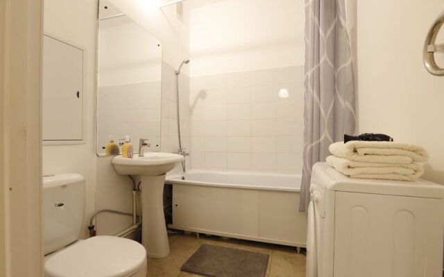 Апартаменты МаксРеалти24 на ул. Просторная 10