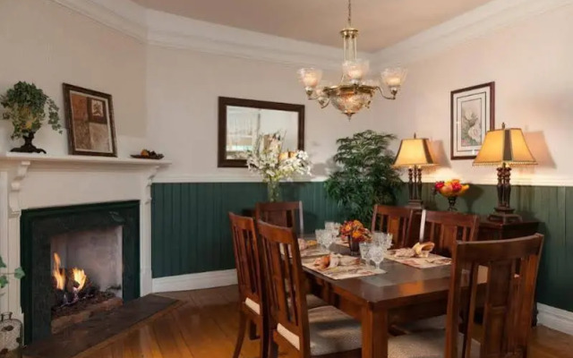 Andon-Reid Inn B&B