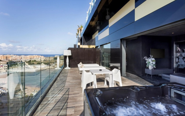 H Hotel