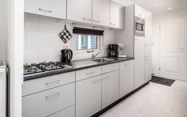 Comfortable chalet with dishwasher, in a nature reserve