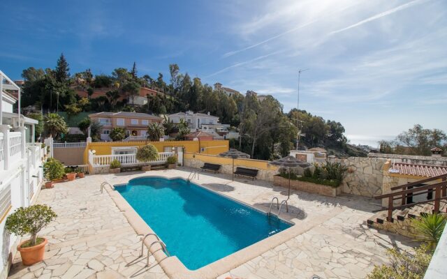 House with Garden & Pool in Malaga