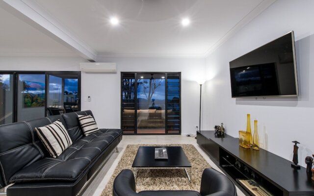 Onestep Airlie Retreat