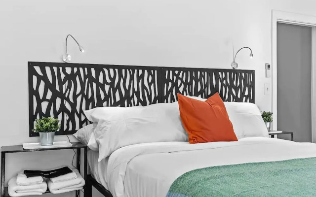 Lovely 1 Bedroom Apartment in Rittenhouse