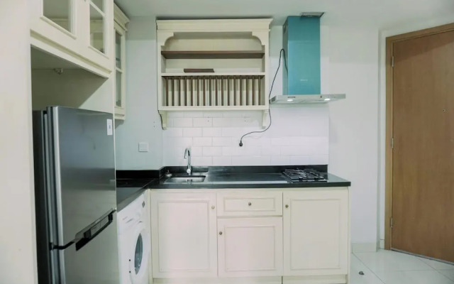 Simply And Modern 2Br The Mansion Kemayoran Apartment
