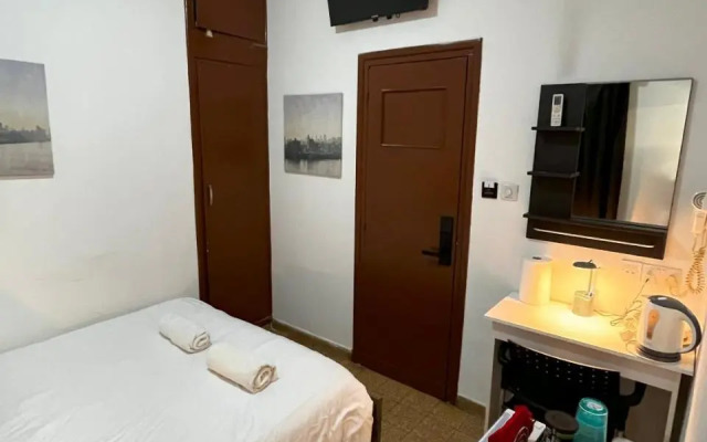 Xanthis Hostel Nicosia City Centre