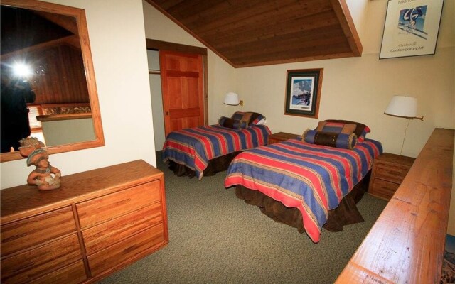 Mountainback #63, Loft, Den