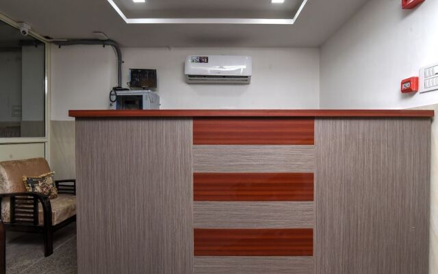 OYO Flagship 18303 Sector 24 Rohini