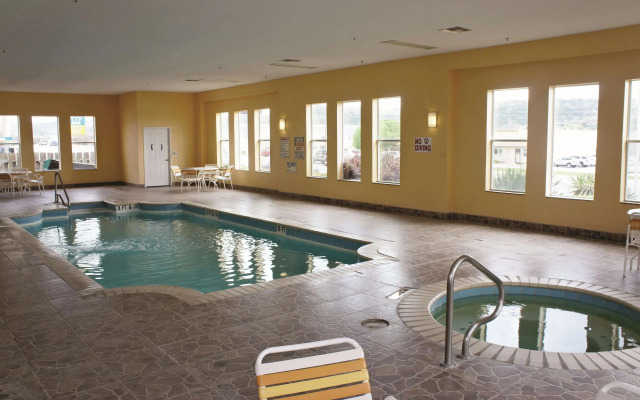 La Quinta Inn & Suites by Wyndham Kerrville