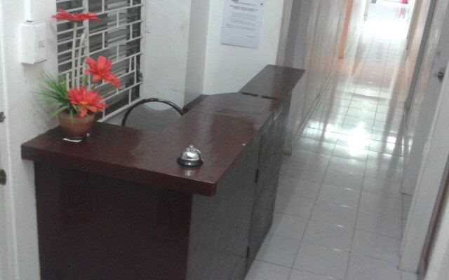 Dormitels Bacolod - Hostel