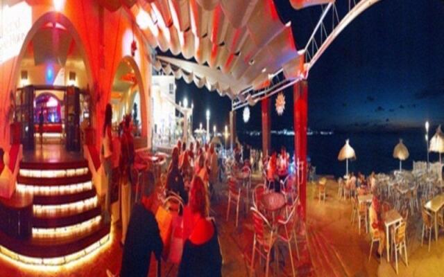 Vibra Yamm Sunset Hotel