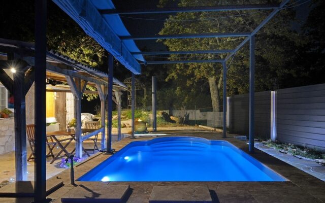 Modern Holiday Home in Buici With Swimming Pool