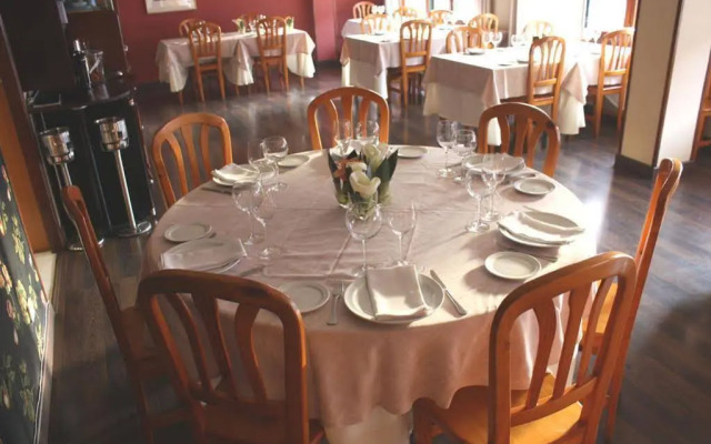 Hostal Restaurante Méndez "El Guardia"