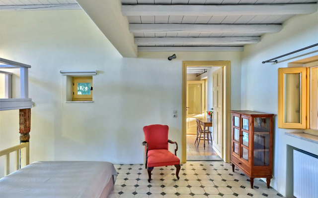 Aria Paros Residence