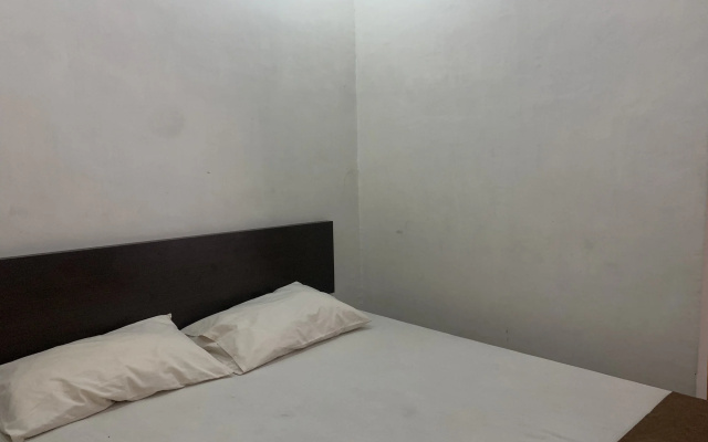 OYO 94020 Lia Kost Syariah Near Perkuburan bontonompo kahar muzakkar – Guest Rooms – Kalaserena