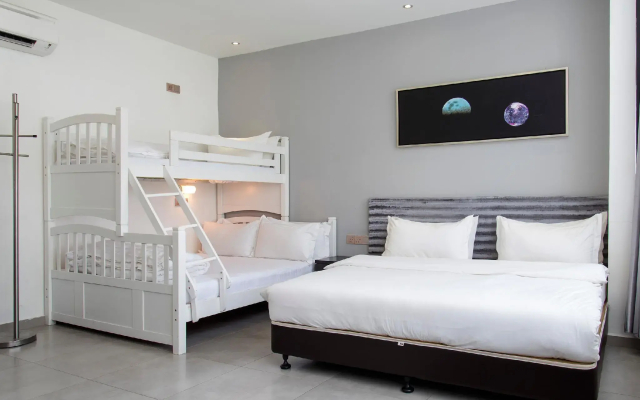M Design Hotel at Shamelin Perkasa
