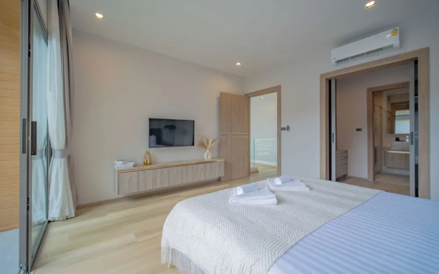 Zenithy 3BR Villa with Pool by NLA