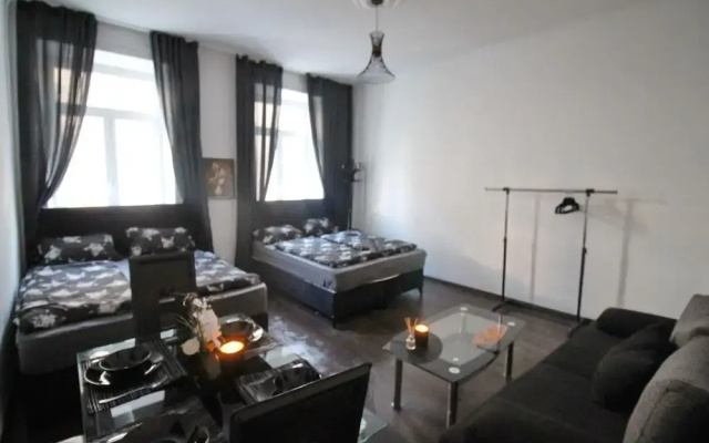 Premium 1BR Stay for 5 Prime Location
