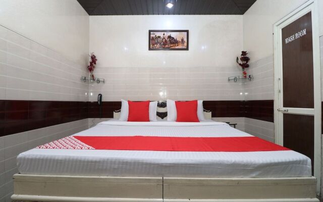 Oyo 28476 Jalandhar Guest House